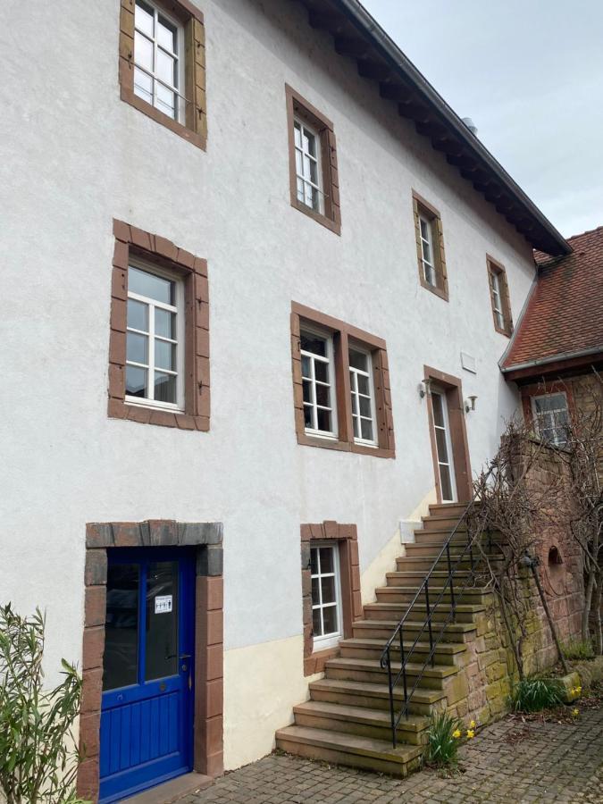 Felsenmuehle Neuleiningen Bed & Breakfast Exterior photo
