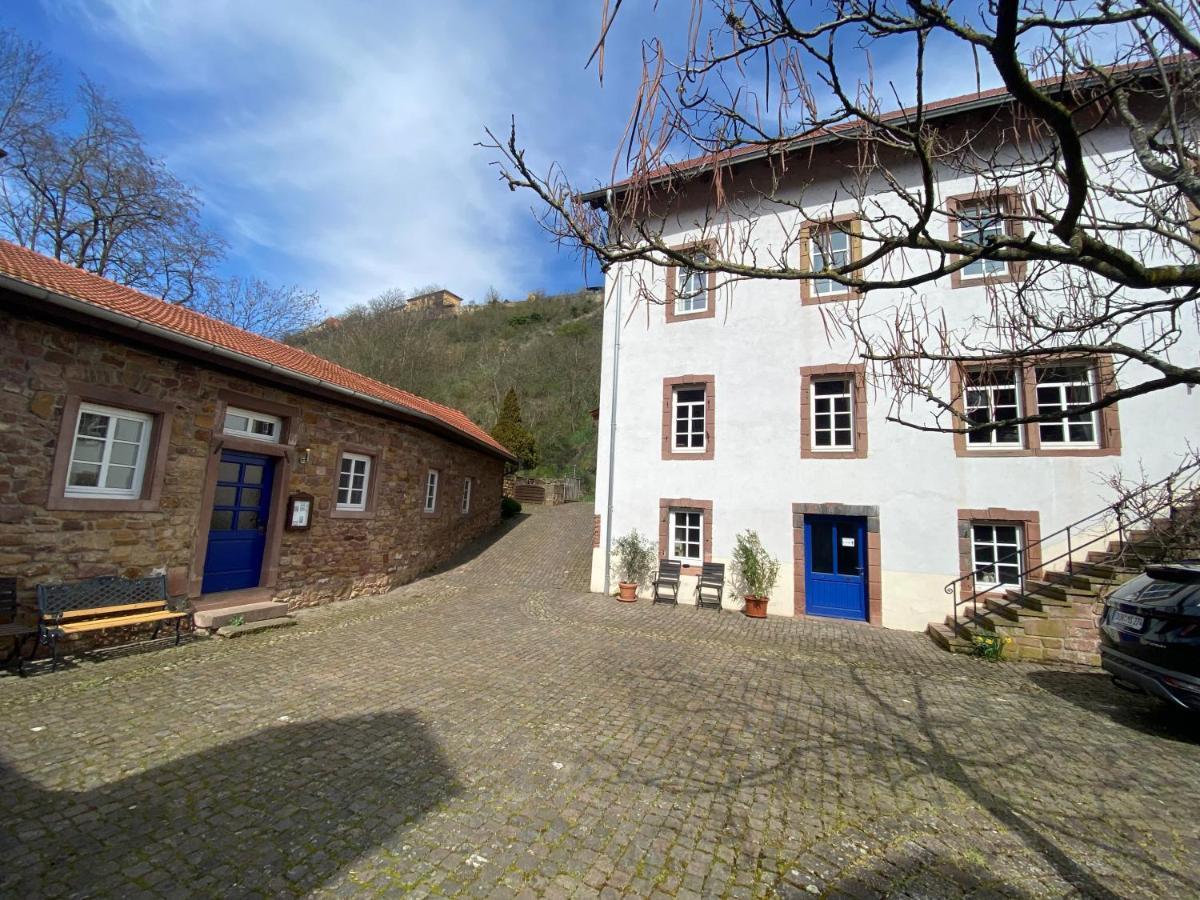 Felsenmuehle Neuleiningen Bed & Breakfast Exterior photo