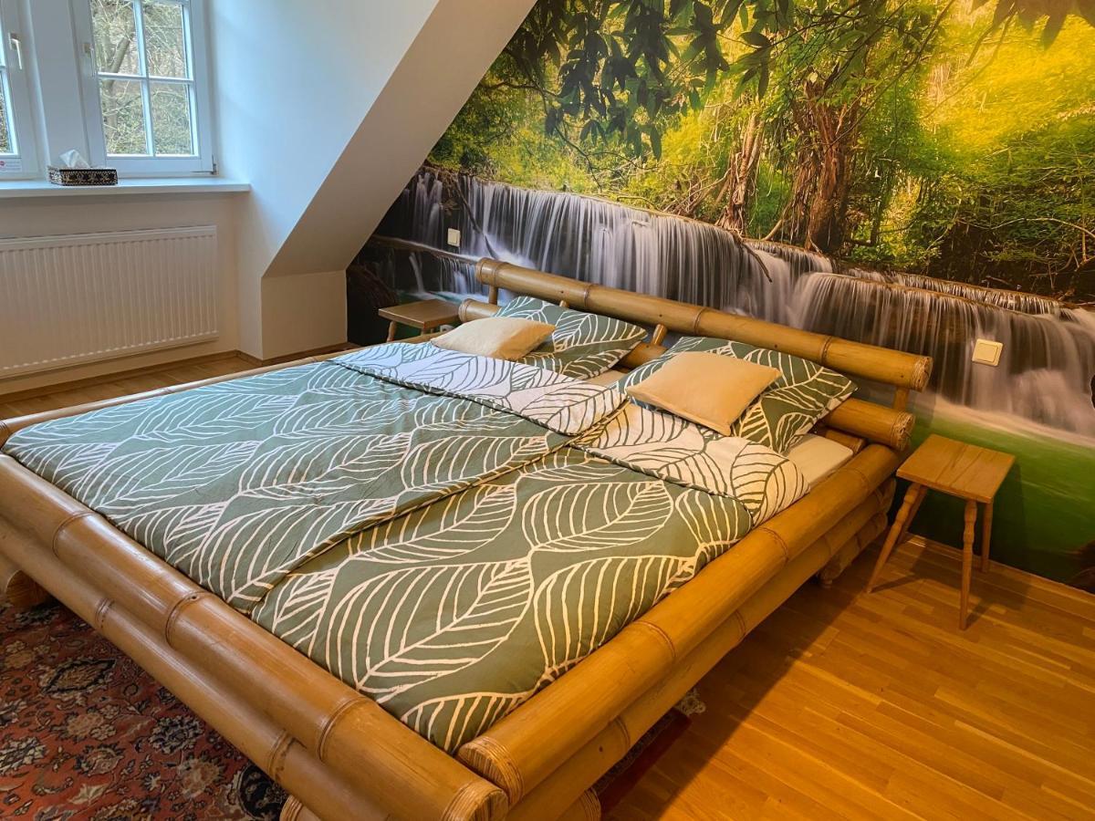 Felsenmuehle Neuleiningen Bed & Breakfast Exterior photo