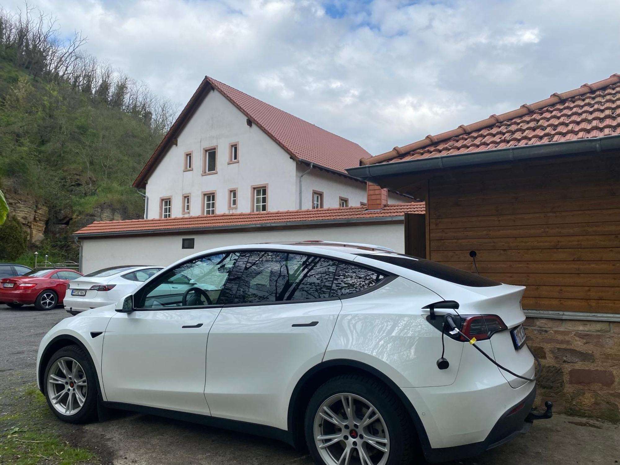 Felsenmuehle Neuleiningen Bed & Breakfast Exterior photo