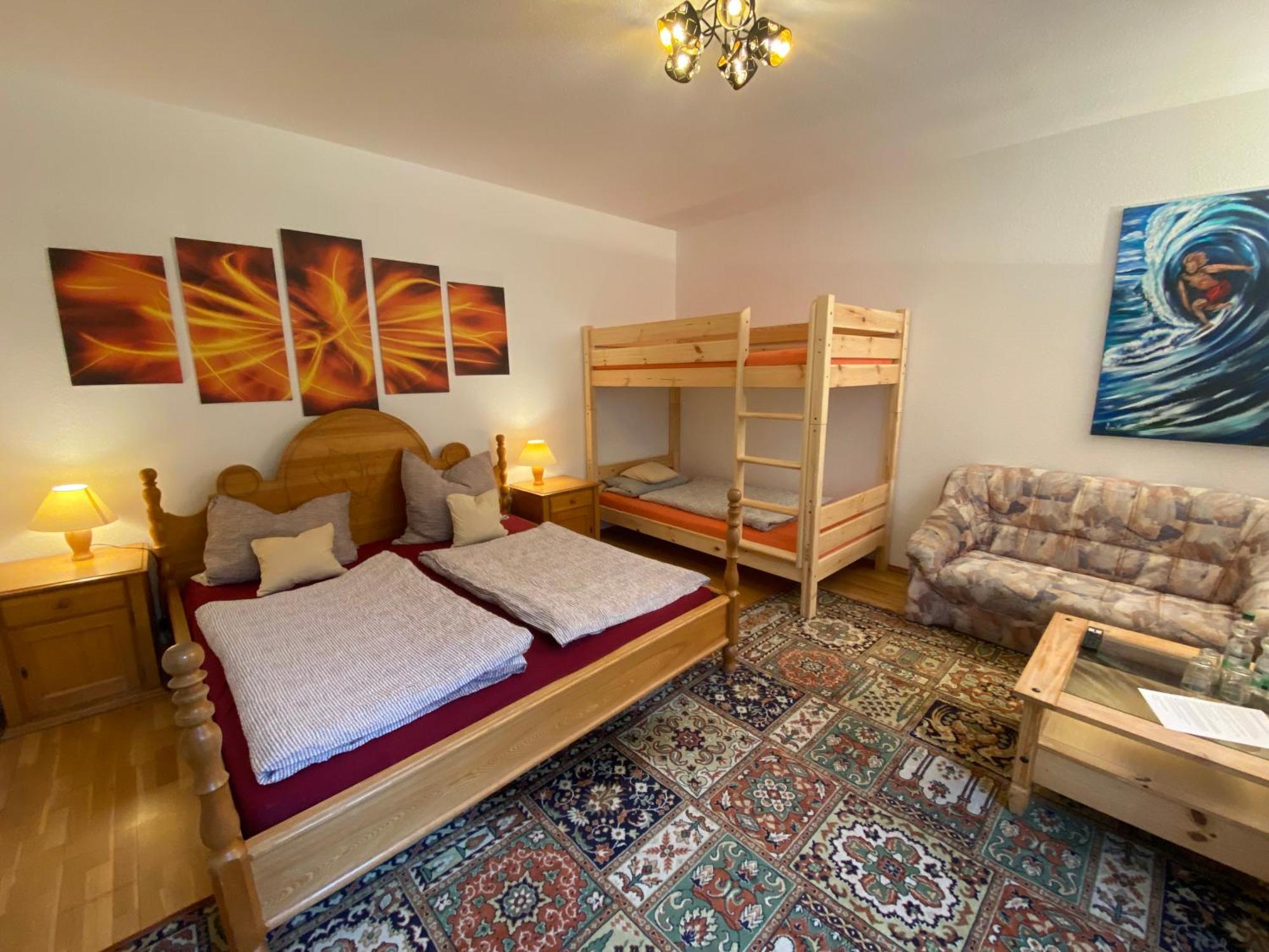 Felsenmuehle Neuleiningen Bed & Breakfast Exterior photo