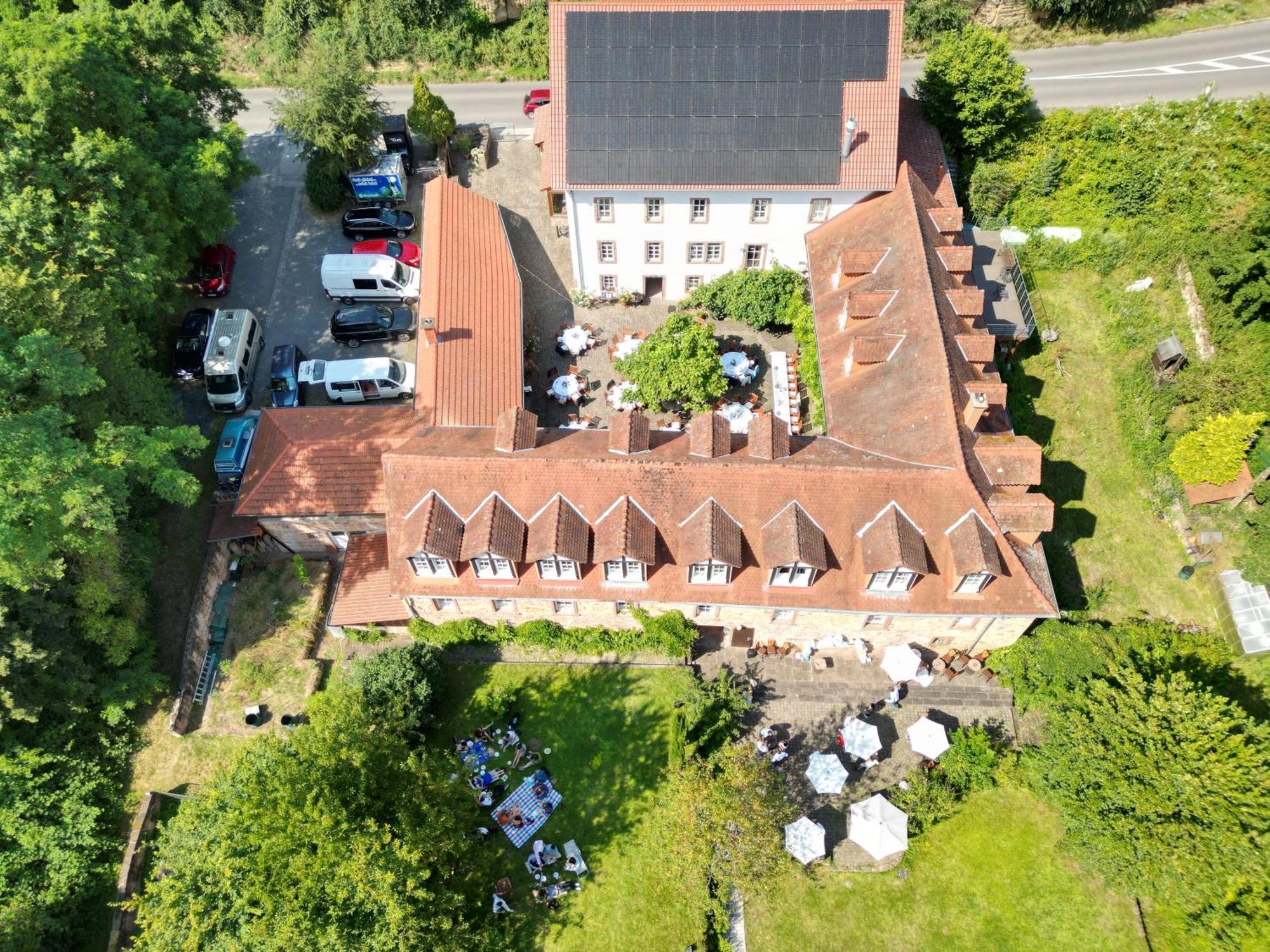 Felsenmuehle Neuleiningen Bed & Breakfast Exterior photo